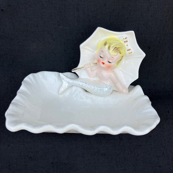 Enesco Mermaid Umbrella Soap Dish - Picture 1 of 12